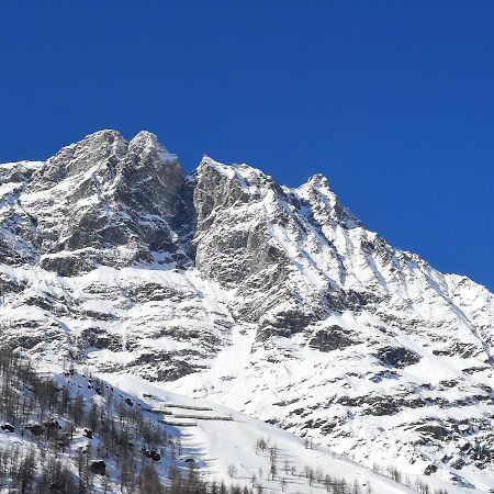 Appartamento Moderno Sulle Piste Брей-Червиния Экстерьер фото